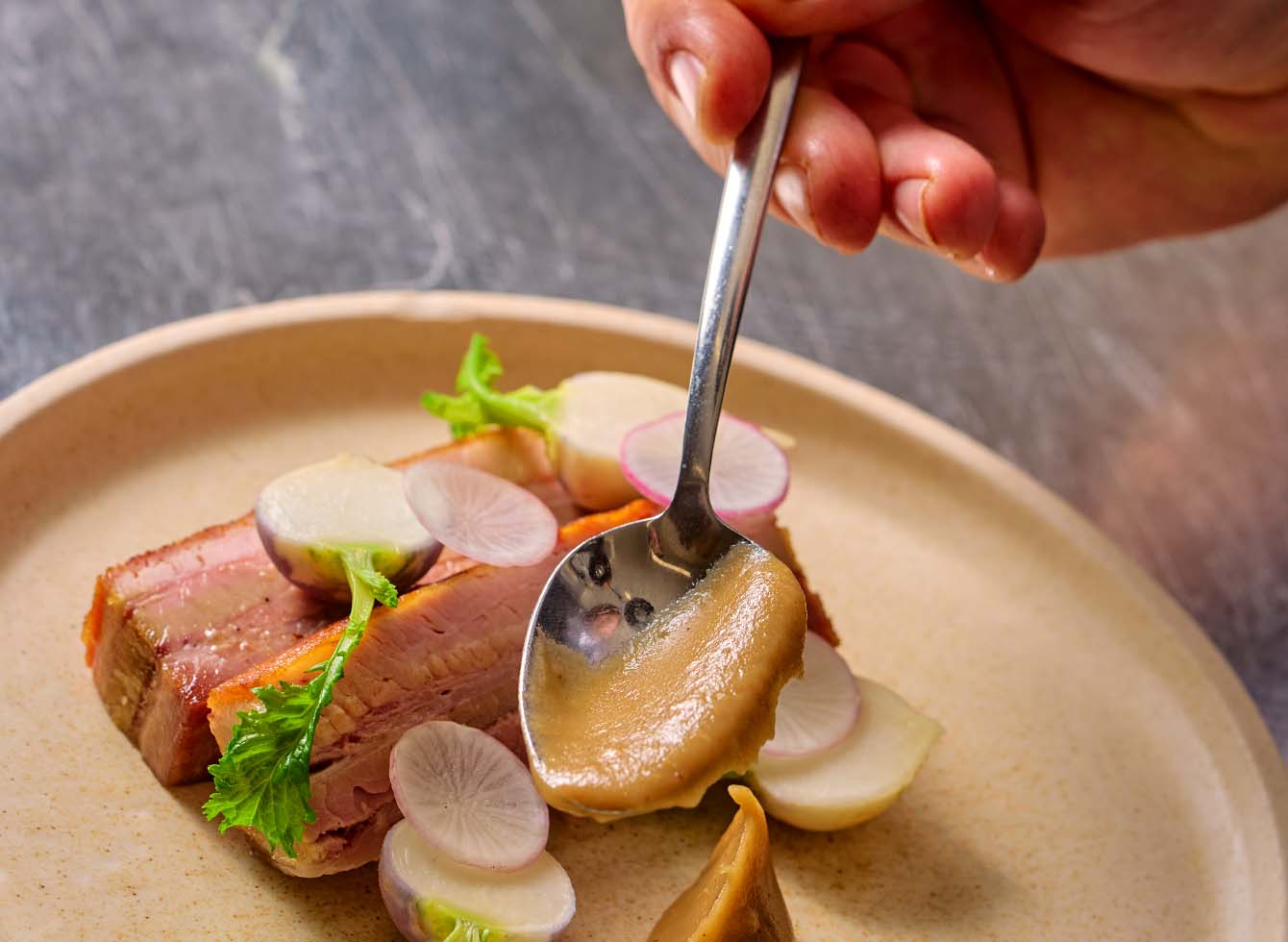 Executive chef-Right